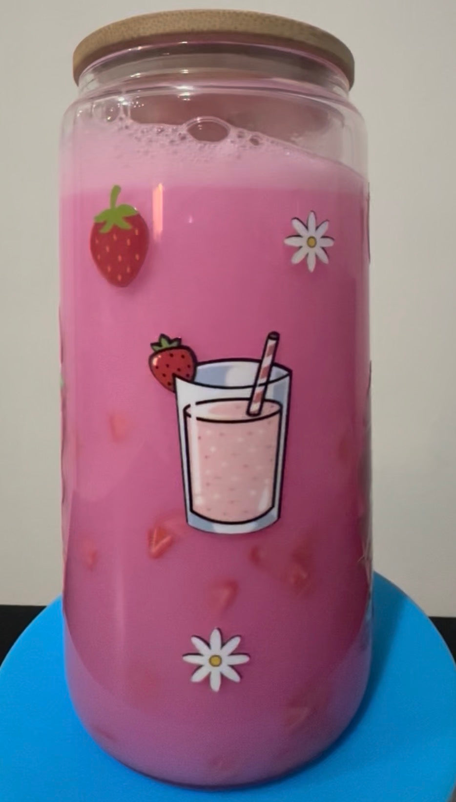 16oz Strawberry Shortcake Glass Snow Globe Cup