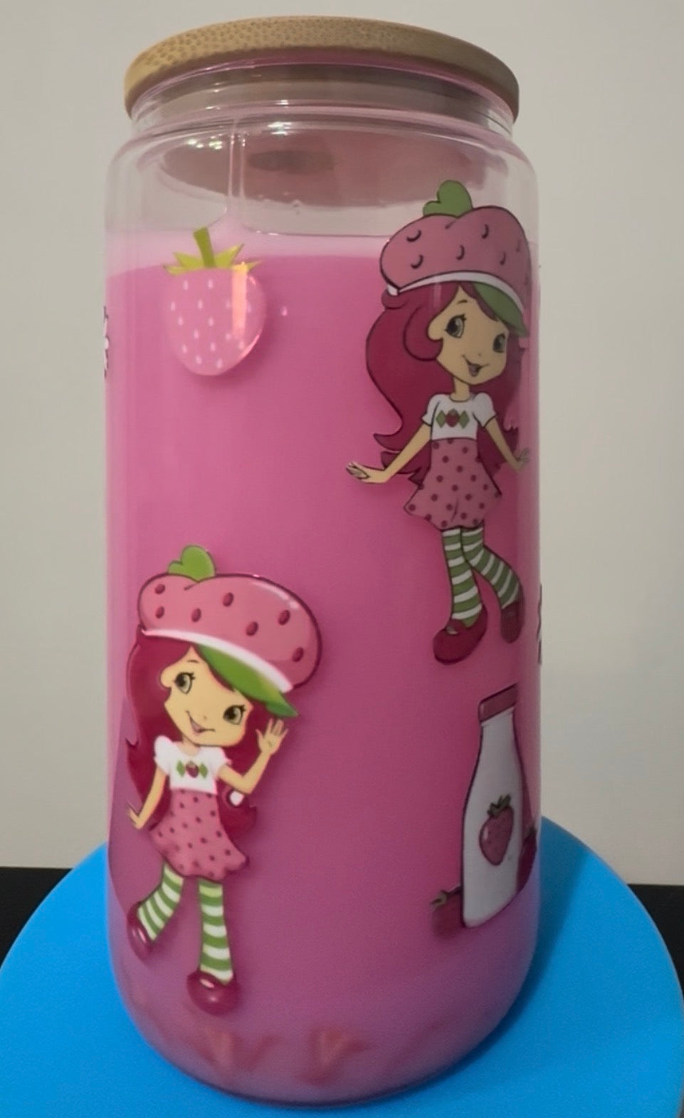 16oz Strawberry Shortcake Glass Snow Globe Cup