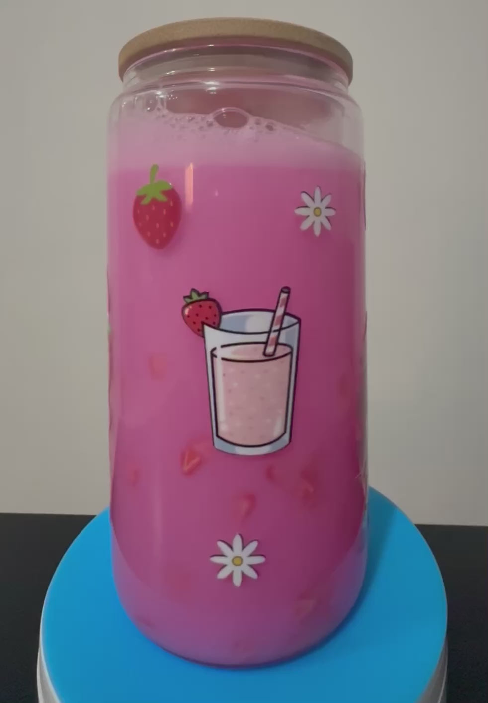 16oz Strawberry Shortcake Glass Snow Globe Cup